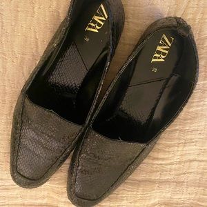 Zara flats!